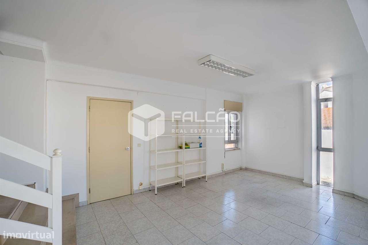 Loja T1 Venda em Santarém (Marvila), Santa Iria da Ribeira de Santarém-14