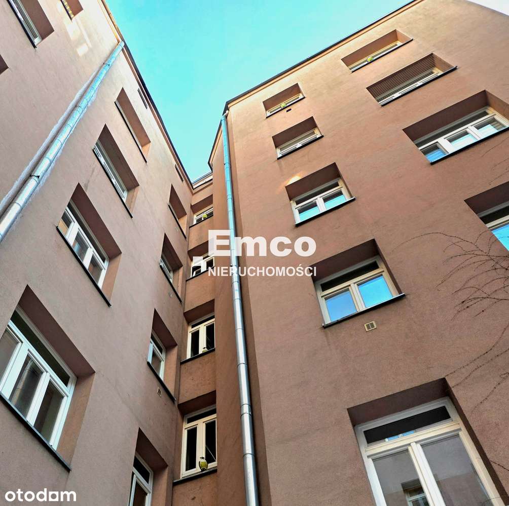 Konkurs ofert na sprzedaż powierzchni strychu do adaptacji.-0