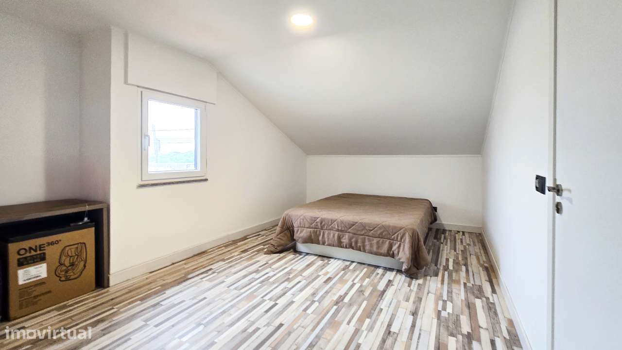 Moradia isolada de 3+2 assoalhadas - Garagem e espaço para piscina-13