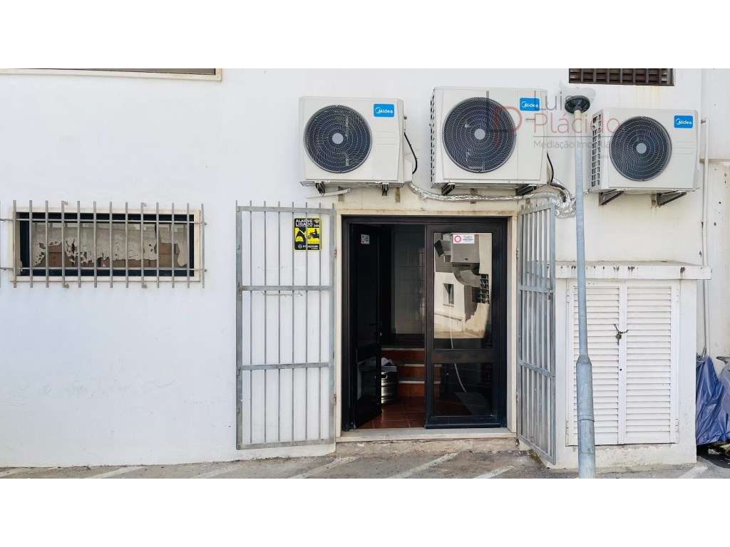 Restaurante no centro da cidade de Sines-16