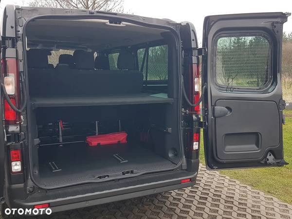 Renault Trafic - 25