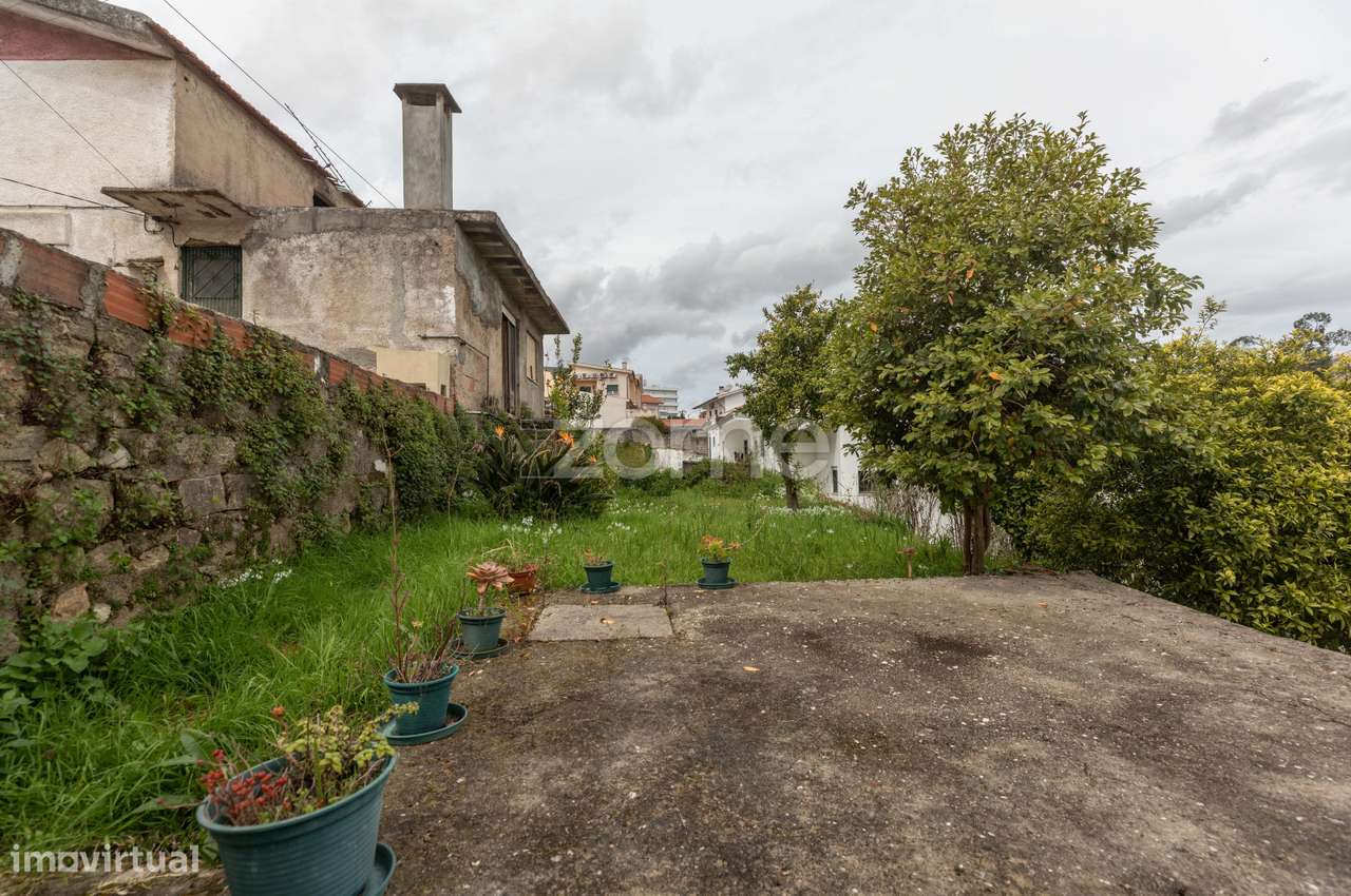 Moradia T4 | Moradia T2 | Recuperar | S. Martinho do Bispo-28