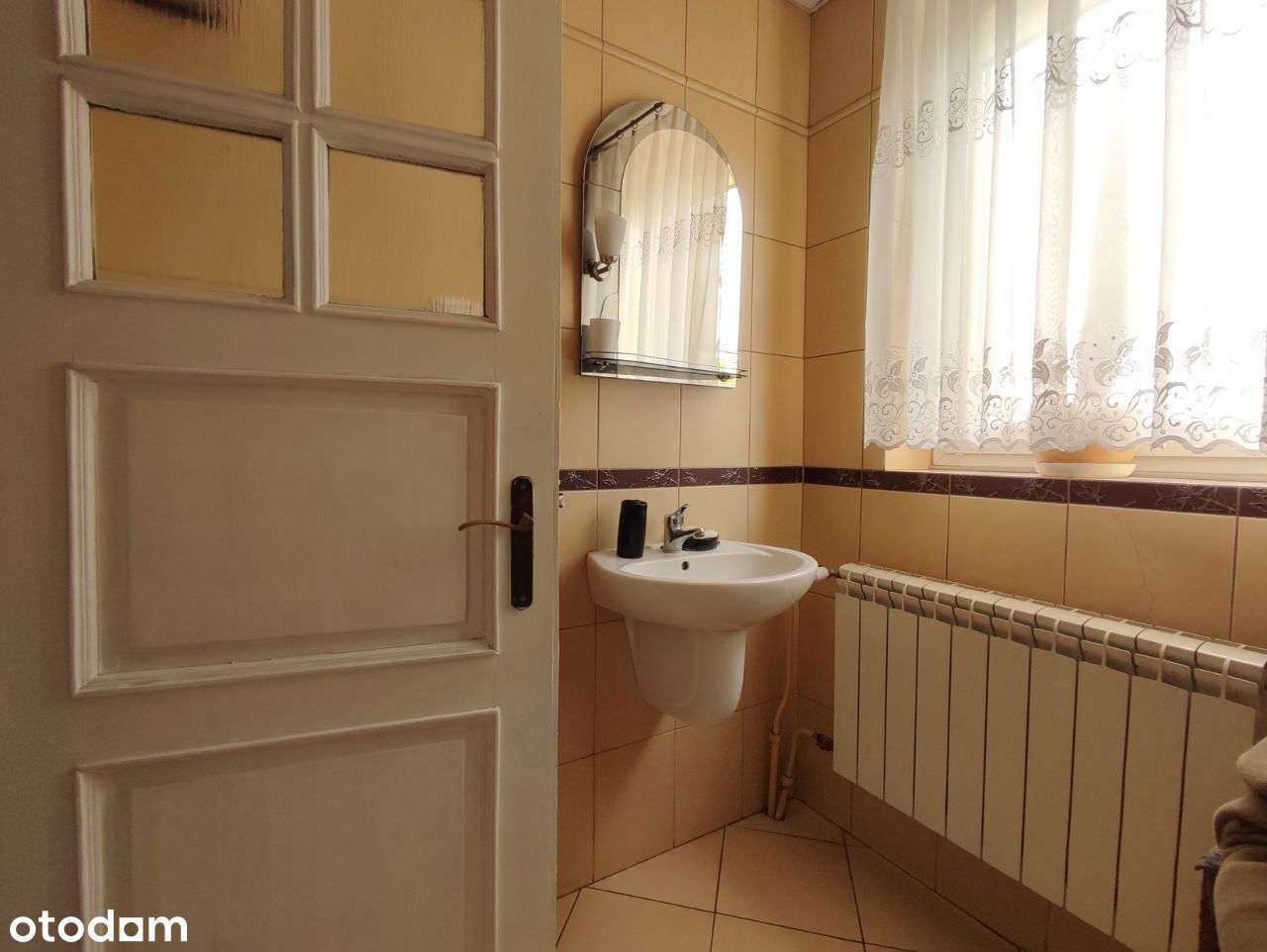 2 kondygnacyjny dom z garażem i ogrodem-7