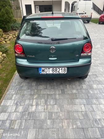 Volkswagen Polo 1.4 16V Comfortline - 15