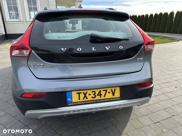 Volvo V40 Cross Country D2 Momentum - 8