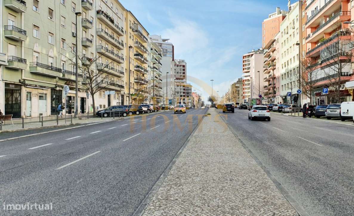 Loja para investimento na Av. Roma, Alvalade.-7