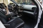 Toyota RAV4 2.0 VVT-i Premium - 17