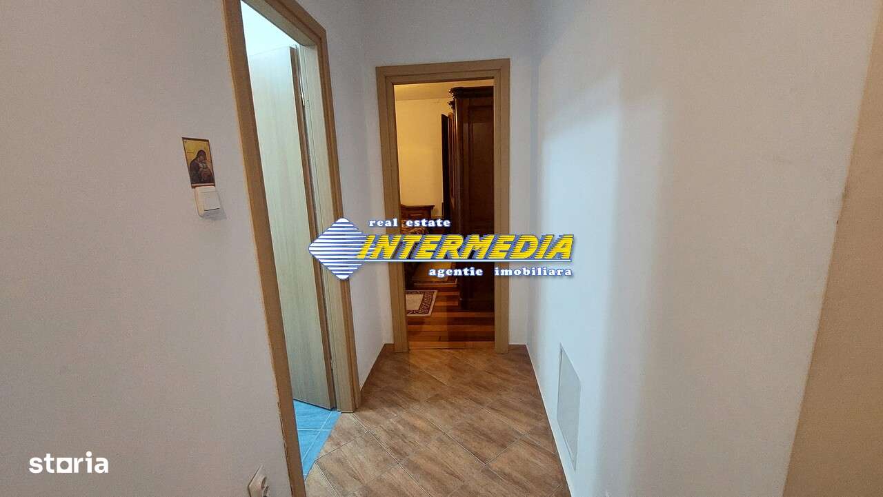 Apartament cu 2 camere in Bloc Nou Cetate - Imagine principală: 5/7