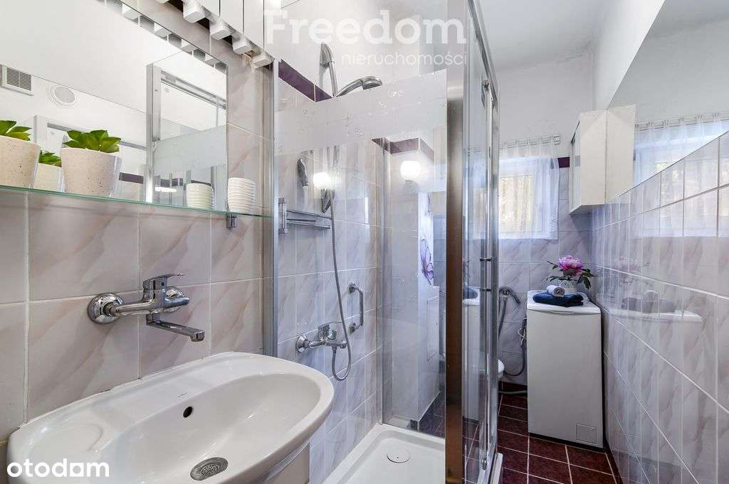 Przestronne, 2 pokojowe mieszkanie w bloku z cegły-10