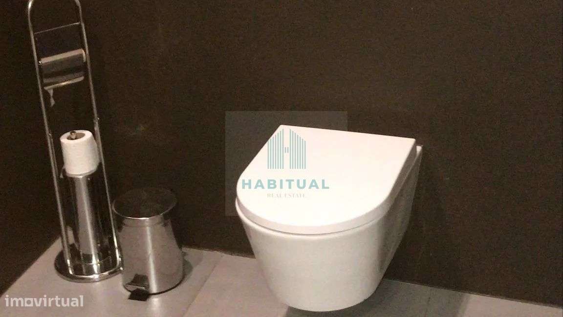 LOJA DE RUA COM MONTRA NA CIDADE DE VIANA DO CASTELO - Grande imagem: 4/8