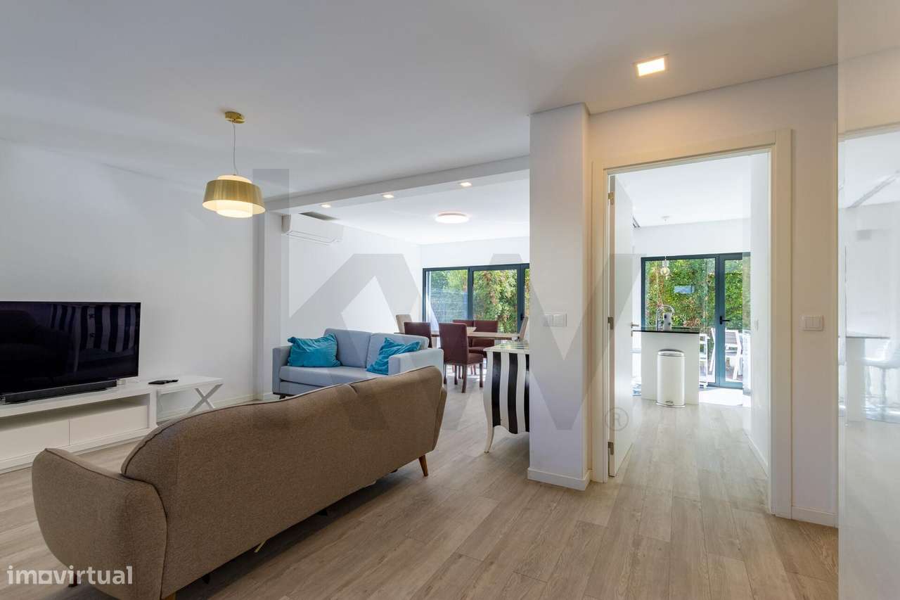 Moradia Contemporânea na Rebelva — Carcavelos: com Jardim e Estacionam-7