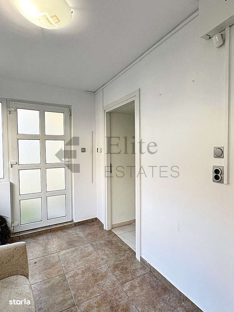 Spatiu comercial ultracentral de vanzare in Oradea - Imagine principală: 4/9