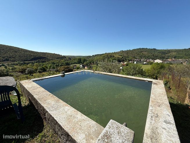 Terreno em Rabal - 2000m2 - 36,500Euros  (Vista para Montanha e Rio)-1