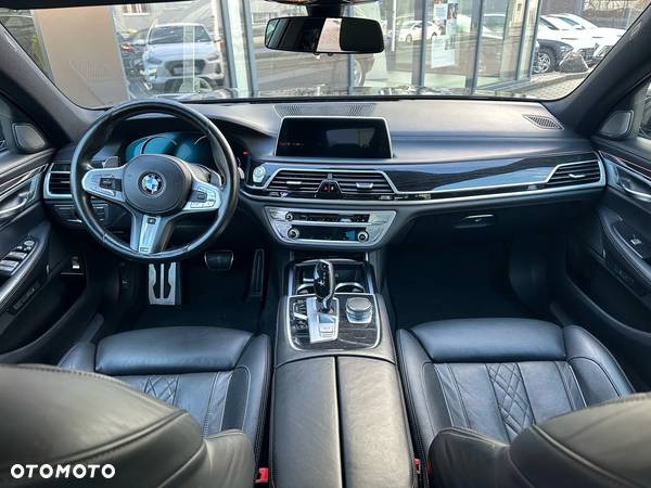 BMW Seria 7 750i xDrive - 5