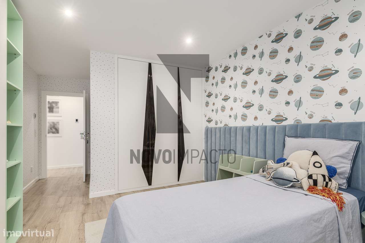 T4 Duplex de Luxo Mobilado, com 2 Terraços e Box para 2 Carros | Mo...-36