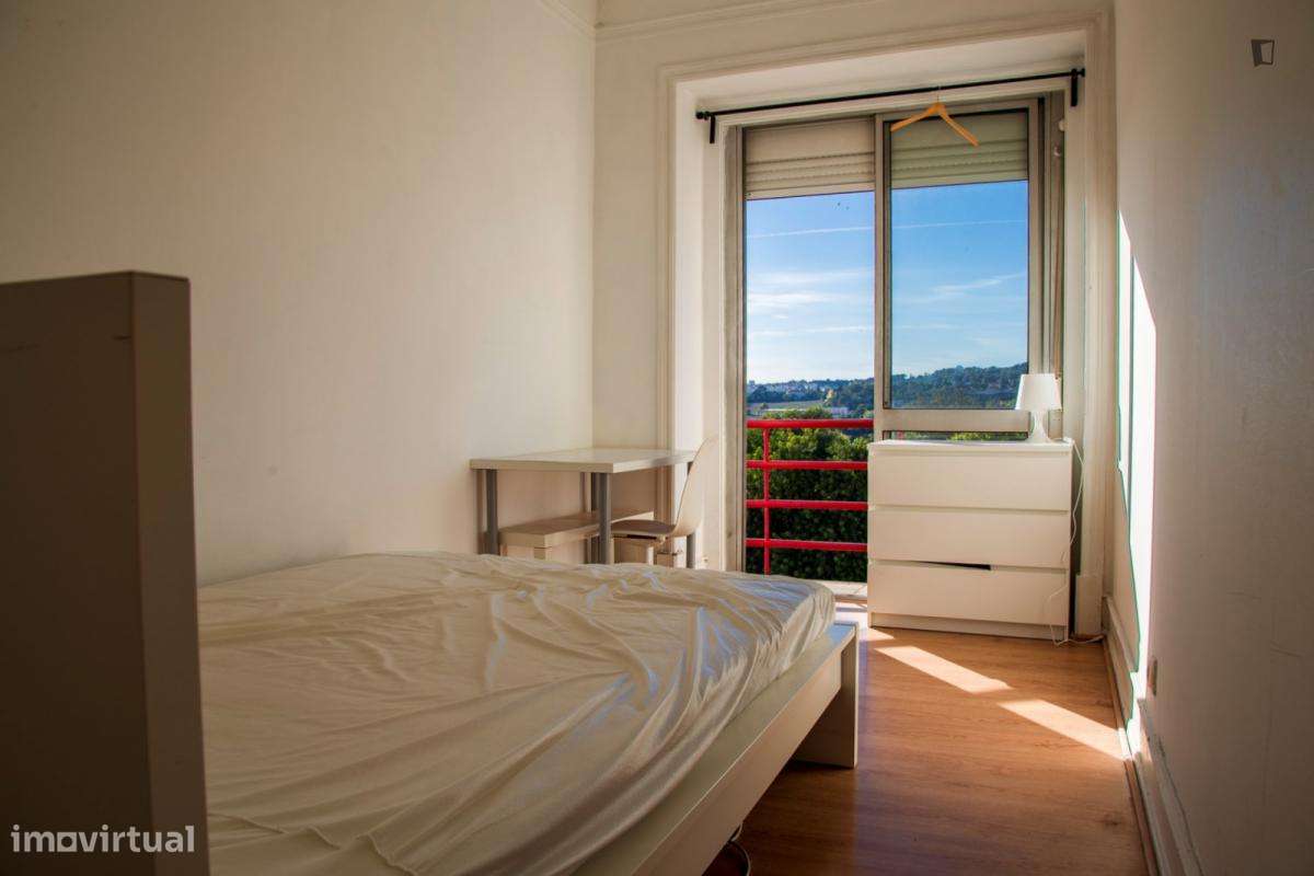 Quarto - localizado em Alcântara Lisbon - Grande imagem: 5/6