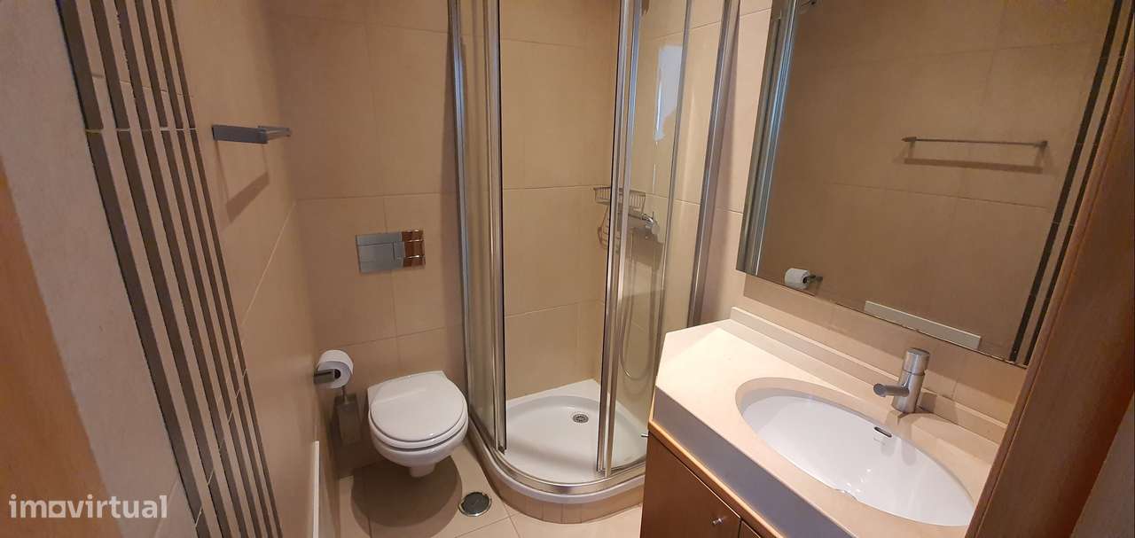 Apartamento na praia com varanda garagem e piscina-22