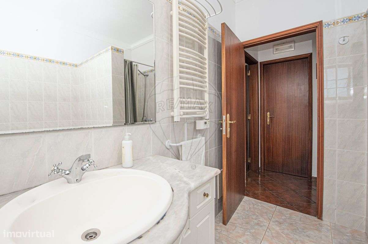 Moradia T4 para venda-18