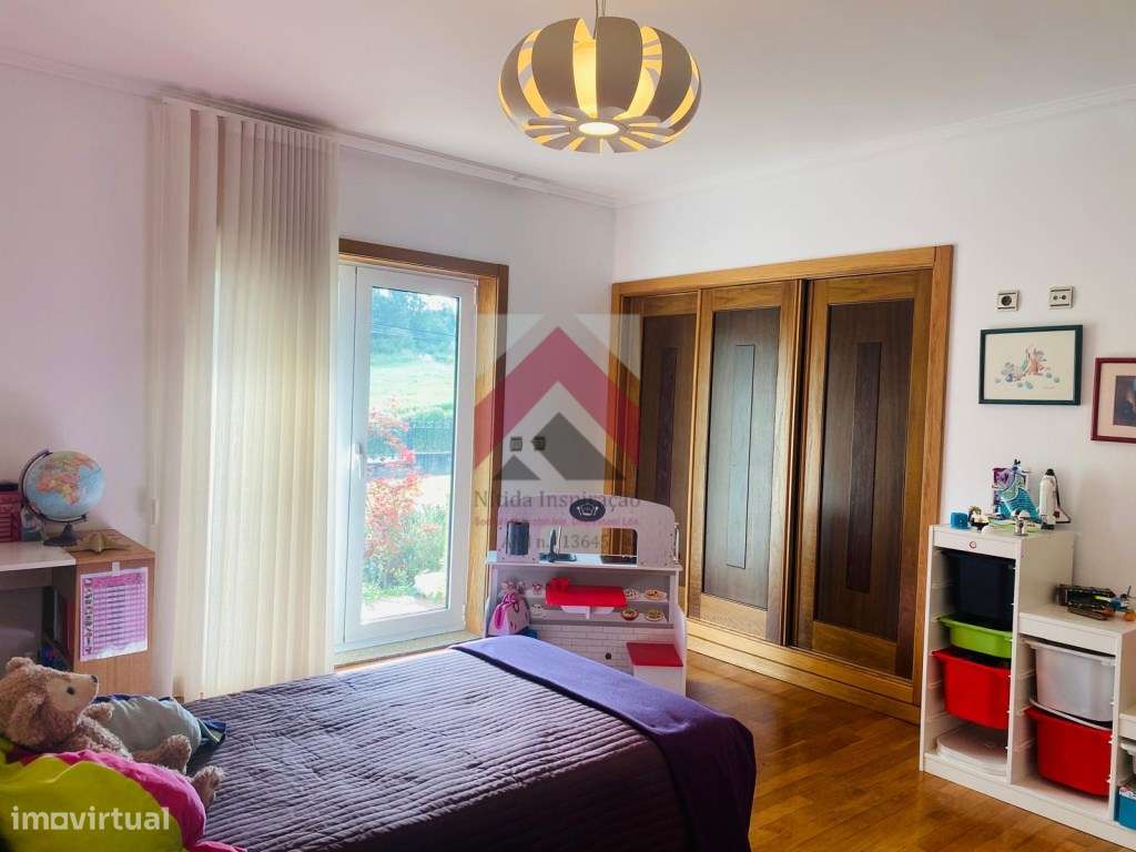 Moradia T6 Isolada na Palhaça-21