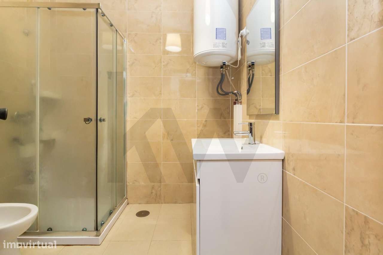 Moradia Térrea T2 em Sarilhos Pequenos com quintal de 35m2-9