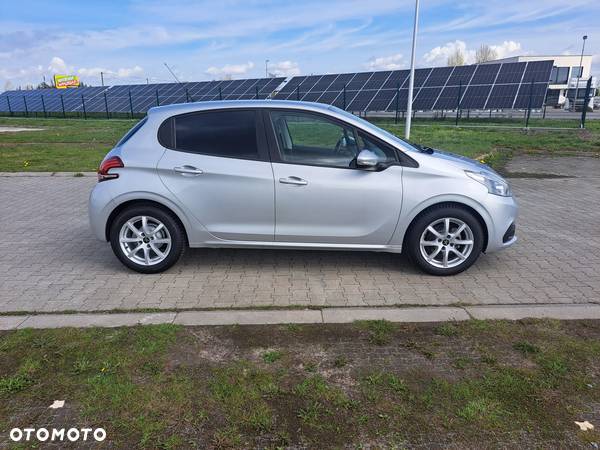 Peugeot 208 1.2 PureTech Active - 19