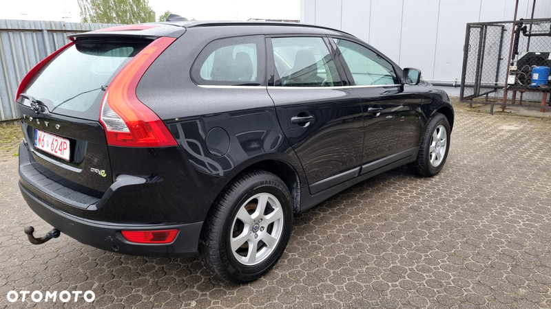 Volvo XC 60 D3 Momentum - 4