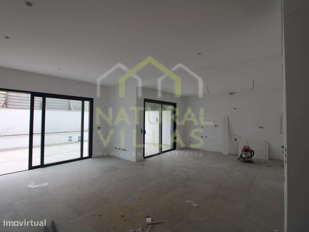 Moradia T3 em Construção, Armação de Pêra - Grande imagem: 4/19