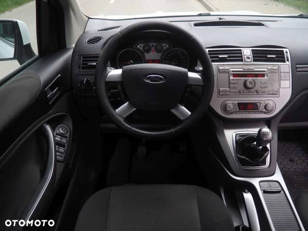 Ford Kuga 2.0 TDCi Titanium - 5