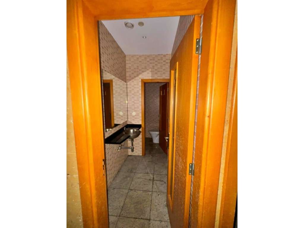 Oportunidade de negócio no coração de V. N. de Gaia-14