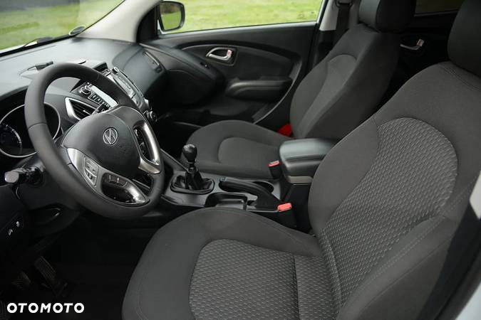 Hyundai ix35 1.6 GDI Premium 2WD - 24