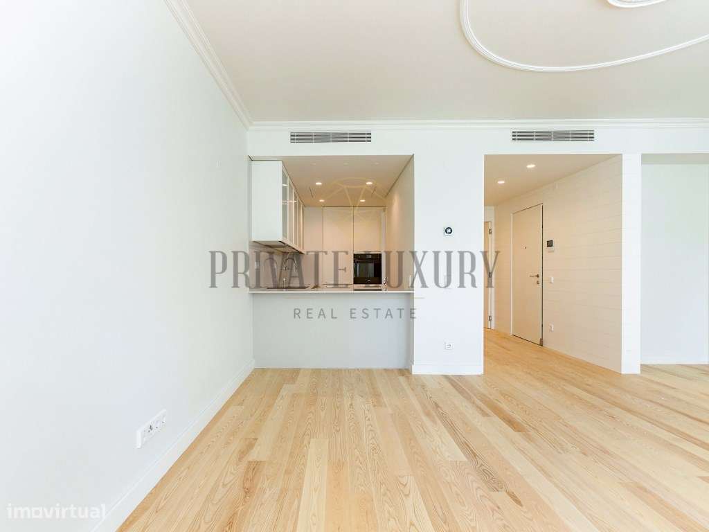 Apartamento T1 com varanda nas Avenidas Novas-15