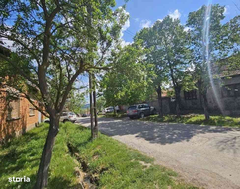 Casa de vanzare sat Rogoz-3