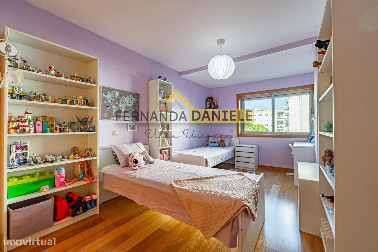 EXCELENTE APARTAMENTO T3 PASSIONISTAS - FEIRA!-27