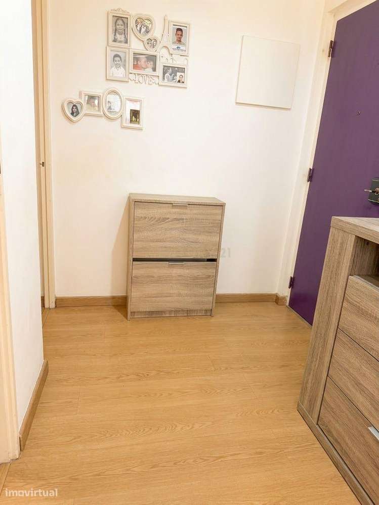 Apartamento de 2 assolhadas com terraço! centralidade absoluta...-1