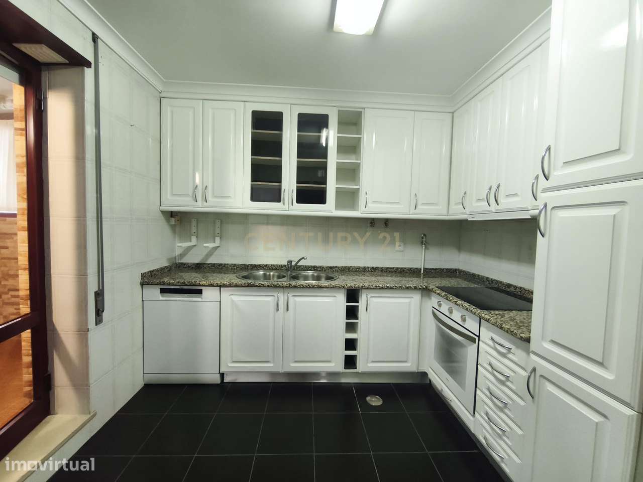 T3 AO PREÇO DE UM T2 NUM LOCAL CALMO!!-4