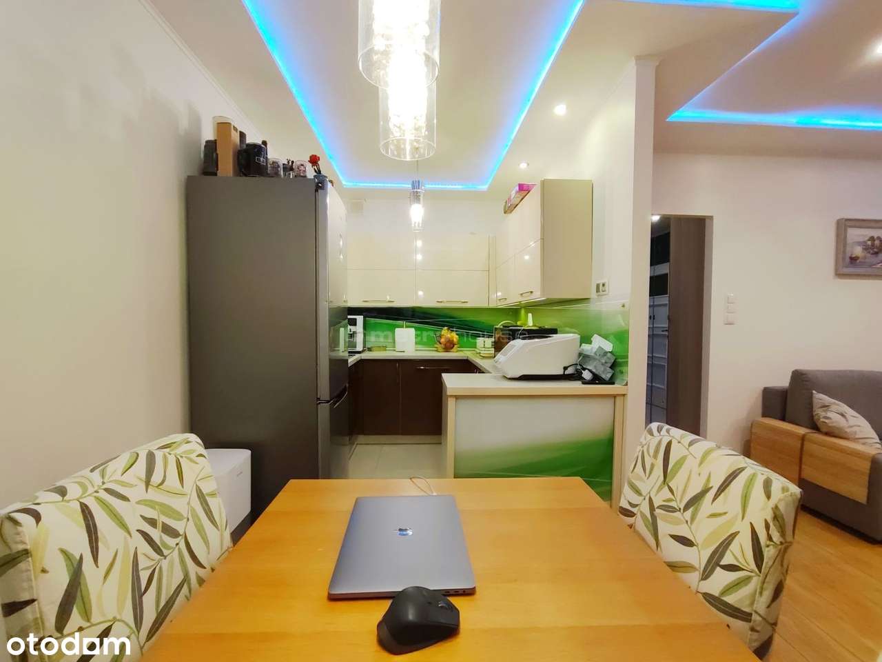 M4, balkon, winda, klima - do wprowadzenia się!-8