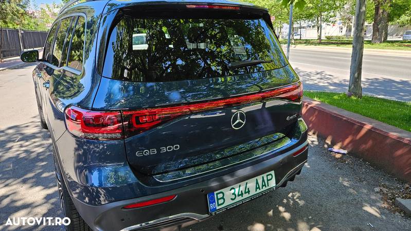 Mercedes-Benz EQB 300 4MATIC - 5