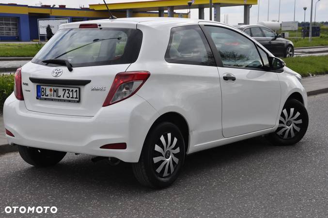 Toyota Yaris 1.0 Active - 5