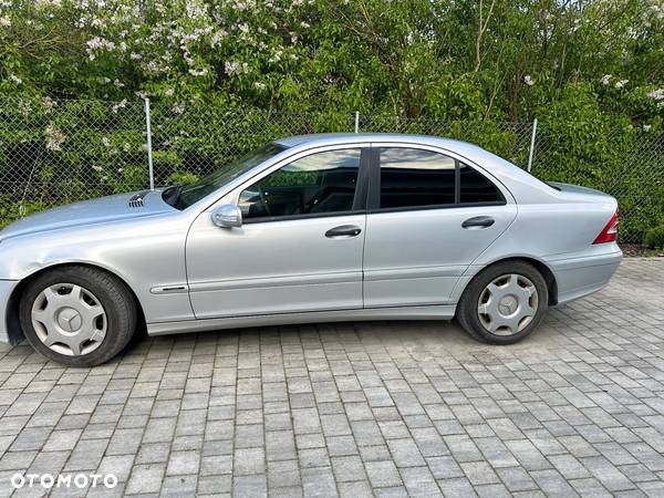 Mercedes-Benz Klasa C 200 CDI Classic - 2