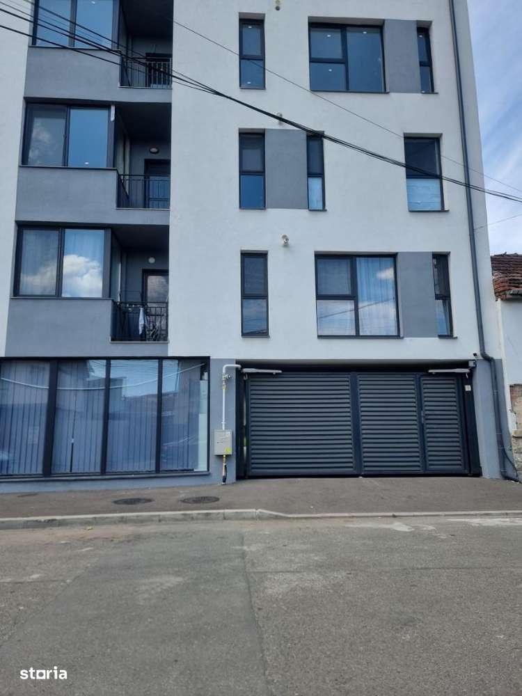 Spatiu Birou Servicii /comercial - Imagine principală: 1/12