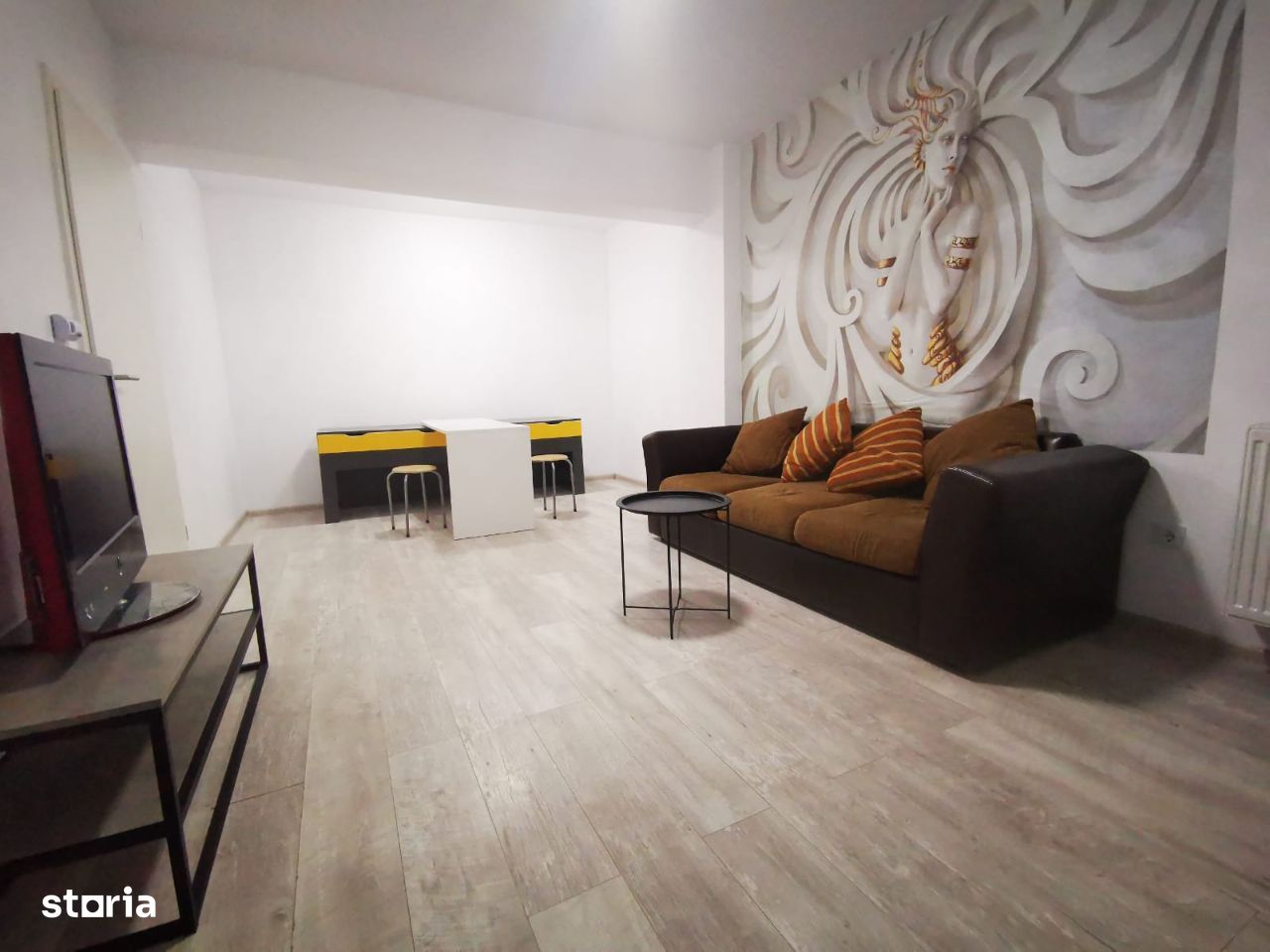 Apartament 2 camere parcare si beci zona Coresi - Maurer Residence.