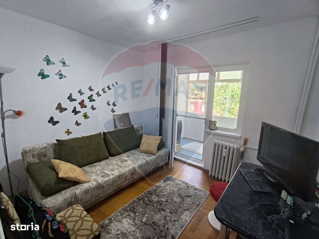 Vanzare ap 3 camere 2 bai etaj 1 complet decomandat  zona Miorita - Imagine principală: 5/20