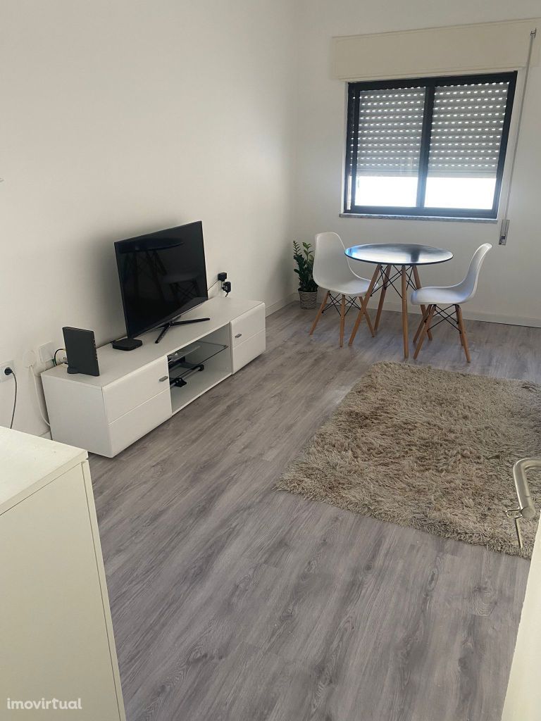 Apartamento T2+1 Baixa da Banheira (FM/FF)