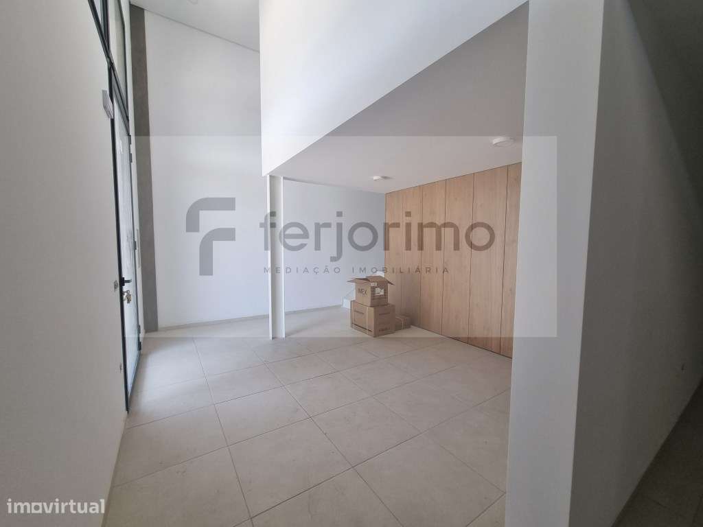 Exelente Pavilhão/Arrendamento - Grande imagem: 5/11