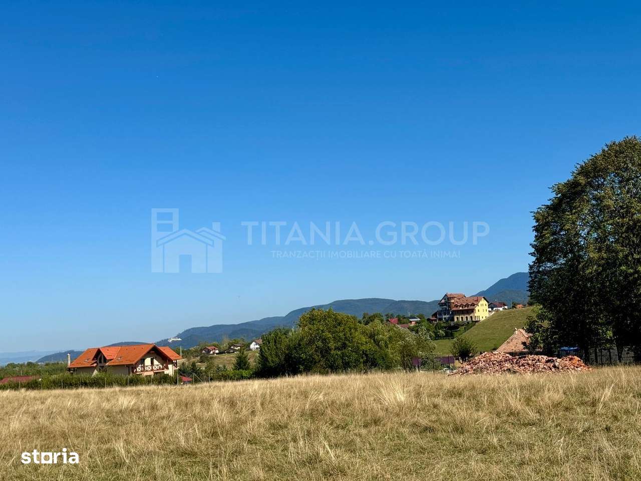 Teren intravilan parcelabil, priveliște spre munți, Sohodol, Bran-15