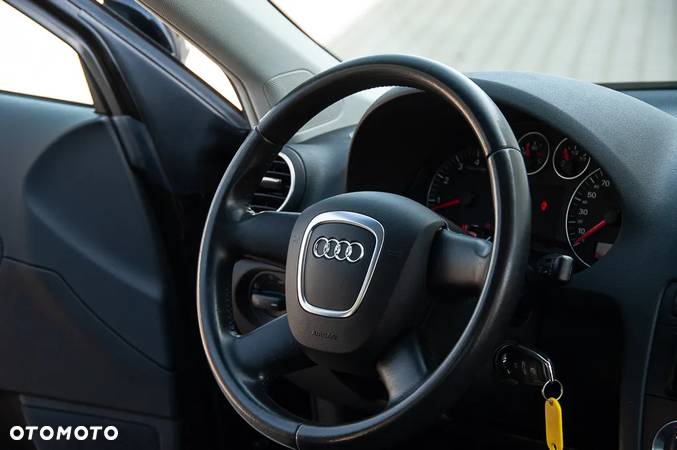 Audi A3 1.6 Sportback Ambition - 28