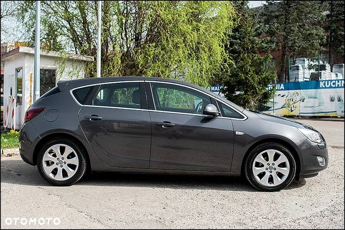 Opel Astra - 10