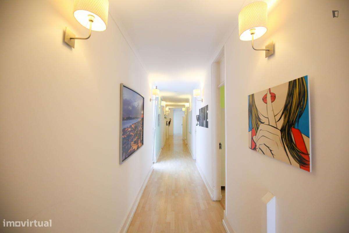 Quarto - localizado em Entrecampos Lisbon - Grande imagem: 5/7