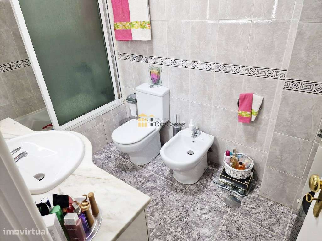 Apartamento T3 c/ Terraço e L. Garagem | Rio Tinto-18