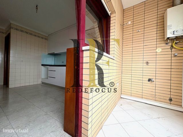 Apartamento T3 no Centro de Santa Maria de Lamas-16